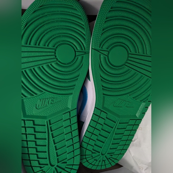 JORDAN 1 LOW LUCKY GREEN AQUATONE - Picture 5 of 6